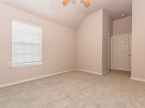 3rd image of 2400 Royal Birkdale Dr