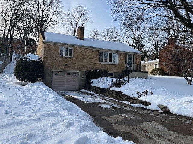 1st image of 907 Jefferson Dr