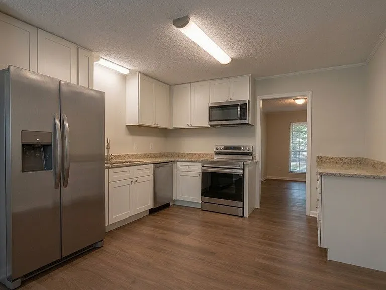 3195 Highway 196 — Photo 11