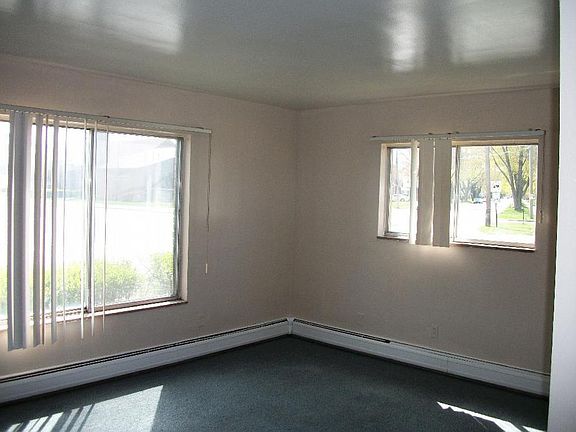 3rd image of 2434 Fort Park Blvd