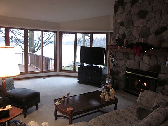 3rd image of 58989 Hill Dr