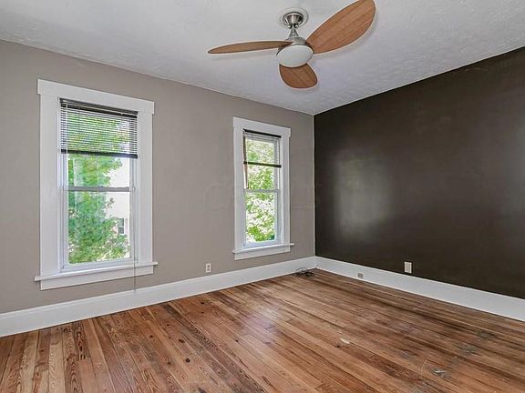 3rd image of 2408 Indianola Ave