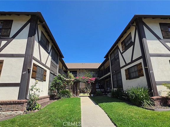 3rd image of 455 W Elm Ave