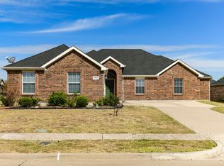 6401 Morning Dew Dr, Midlothian, TX 76065