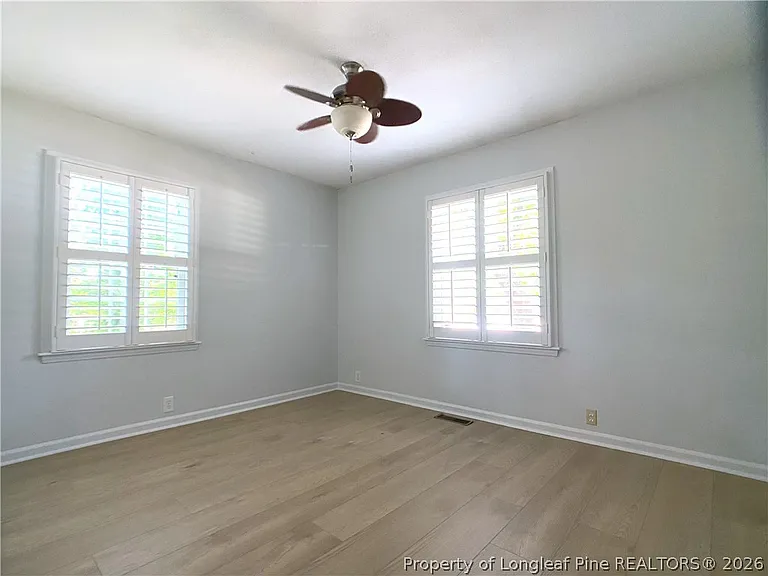 2721 Mirror Lake Dr — Photo 19