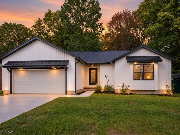 97 Nottingham St, Tallmadge, OH 44278