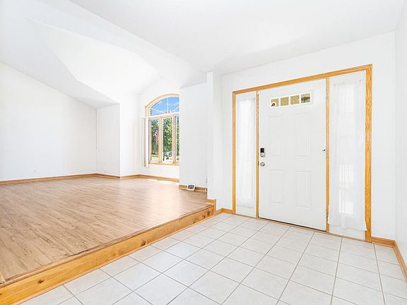 4th image of 1392 Rainbow Cir