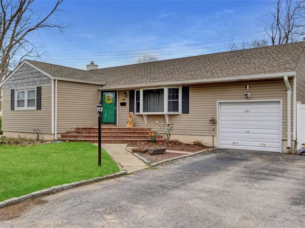 284 Carlls Path, Deer Park, NY 11729