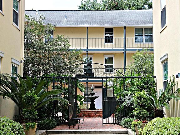 2nd image of 7444 Saint Charles Ave APT 303