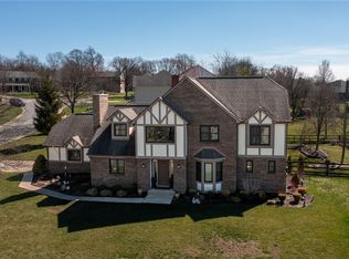 5445 Pine Vista Ct, West Chester, OH 45069