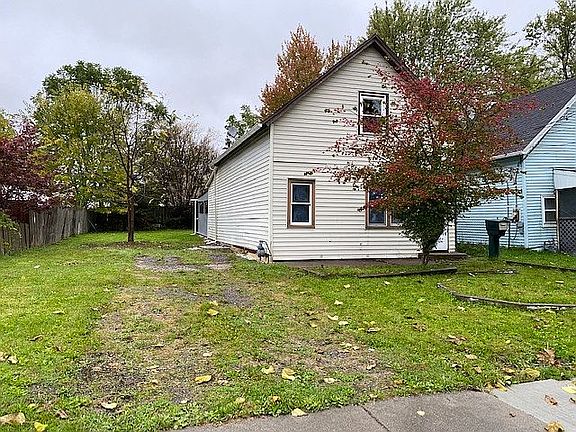 2nd image of 64 Miller St