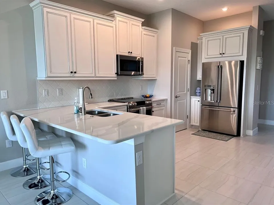 5569 Cannes Cir