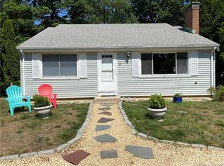 14 Seagull Rd, Old Saybrook, CT 06475