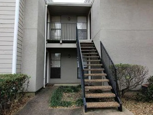 1901 Holleman Dr W, College Station, TX