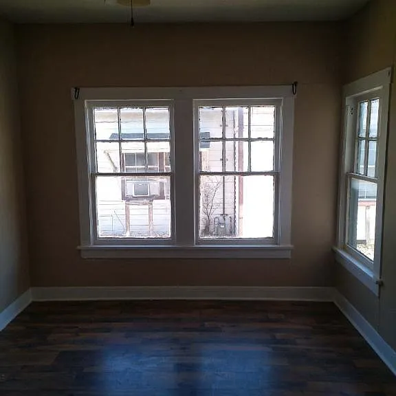 1606 Collins Ave — Photo 2