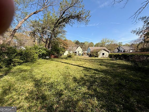 2nd image of 2519 Sylvan Rd