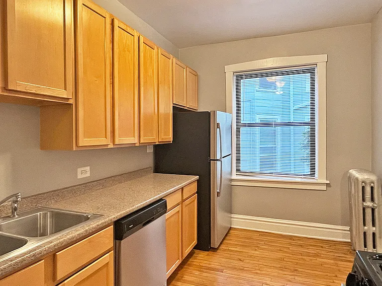 262-264 S. Marion St. and 1036-1038 Randolph St. — Photo 3