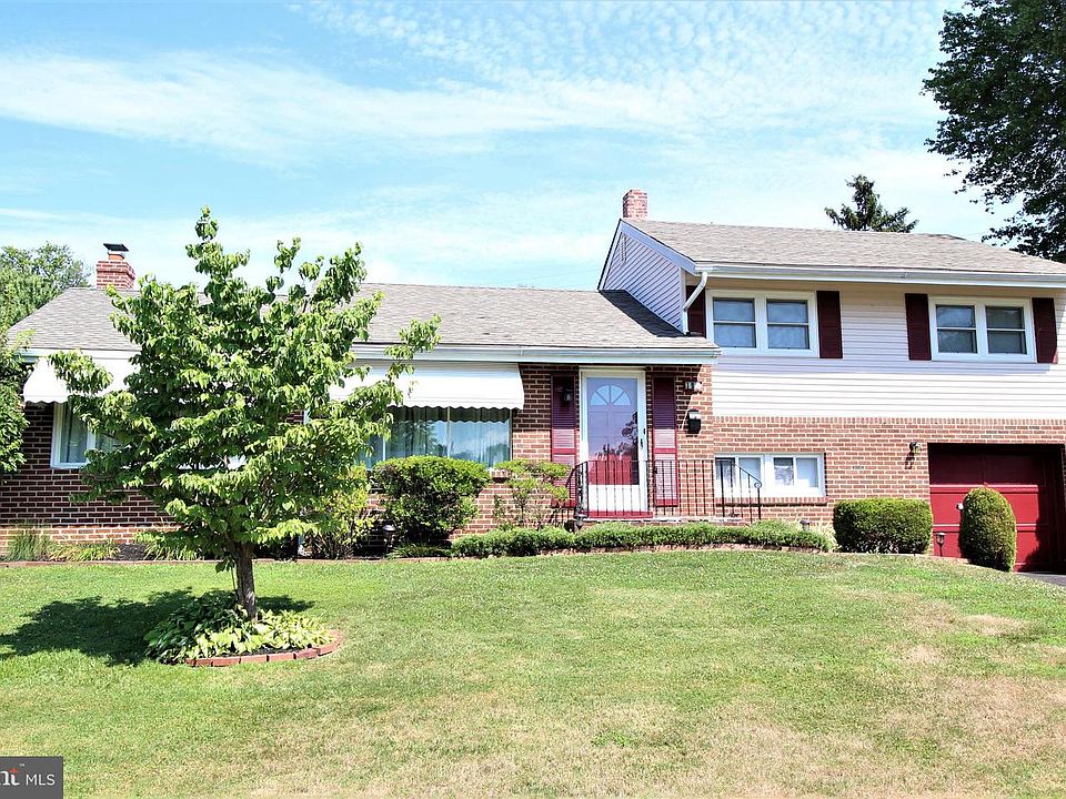 1st image of 115 S Shelley Dr
