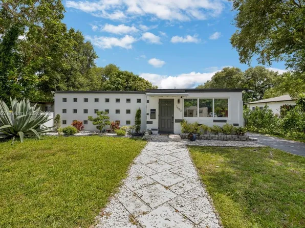 1580 NE 138th St, North Miami, FL 33161