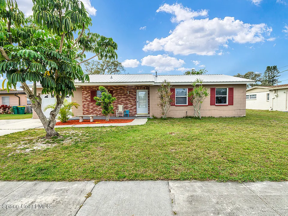 515 Monitor St