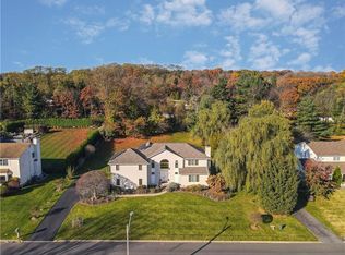 19 Ellington Way, Spring Valley, NY 10977