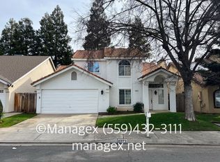 8372 N Sharon Ave, Fresno, CA