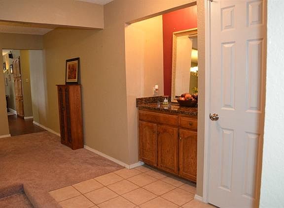 4th image of 1917 Creekwood Ct