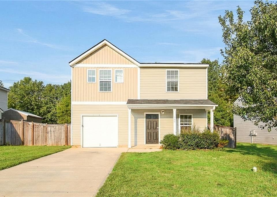 1st image of 769 Dove Tree Ln