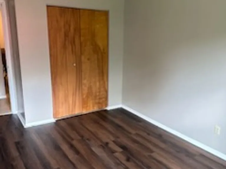 4902 Brookwood Rd — Photo 3