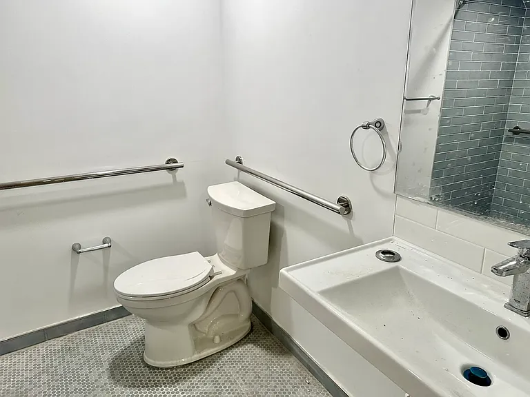 4 Ayr Rd #C — Photo 3