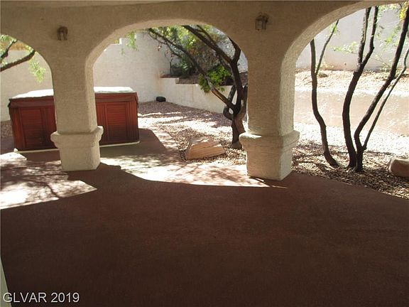 4th image of 2121 Greenhouse Ct