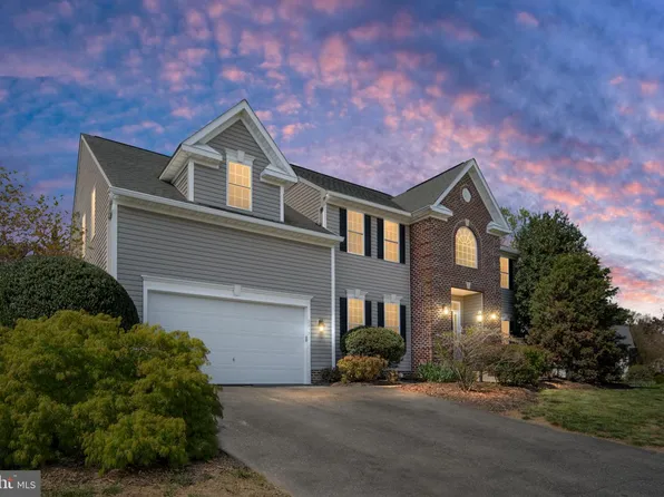 2615 Glendas Way, Fredericksburg, VA 22408