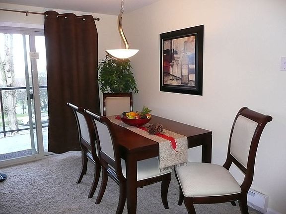 MODEL Dining Room