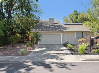 24 Leeds Ct W, Danville, CA 94526