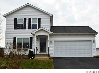 49 Wendy Ln, Rochester, NY 14626