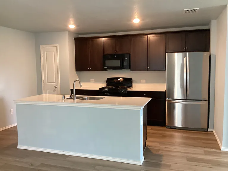 14604 Camino Real Dr — Photo 3