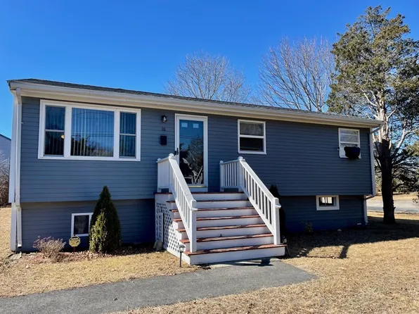 16 Summer St, Bourne, MA 02532