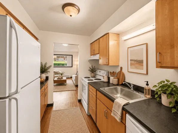 Rolling Hills Apartments