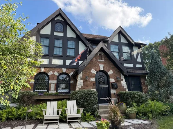 31 W Winthrope Rd, Kansas City, MO 64113