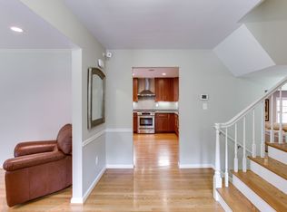 10409 Sweetbriar Pkwy, Silver Spring, MD 20903