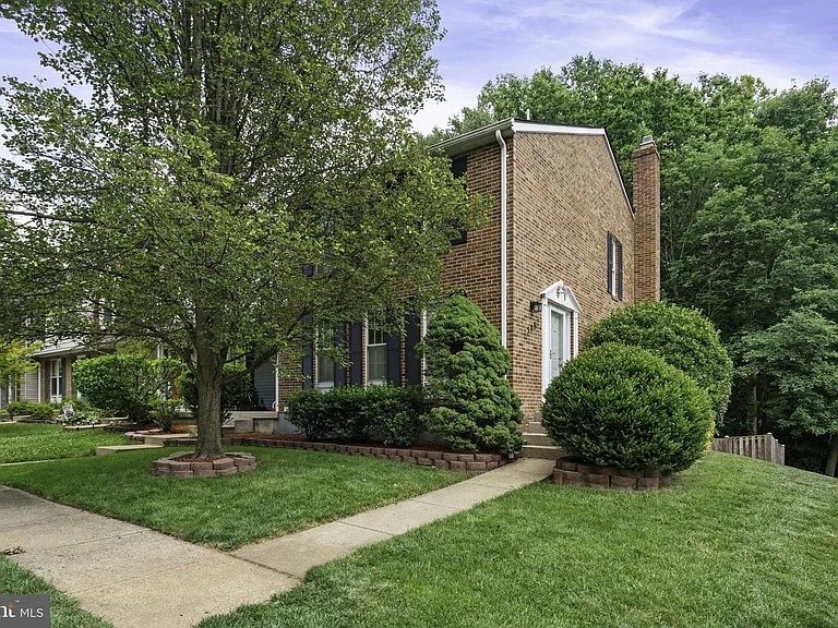 15097 Mill Spring Dr — Photo 1