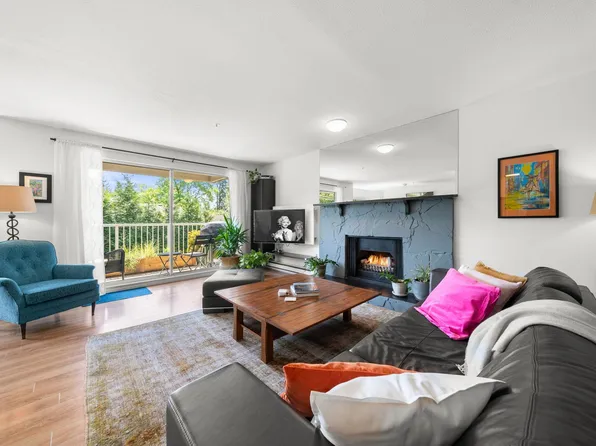 1000 Bowron Ct #202, North Vancouver, BC V7H 2V9