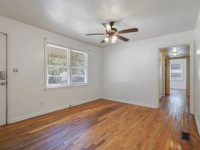 1621 Mayhew St — Photo 12