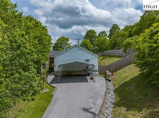 521 Old Vale Rd, Newland, NC 28657