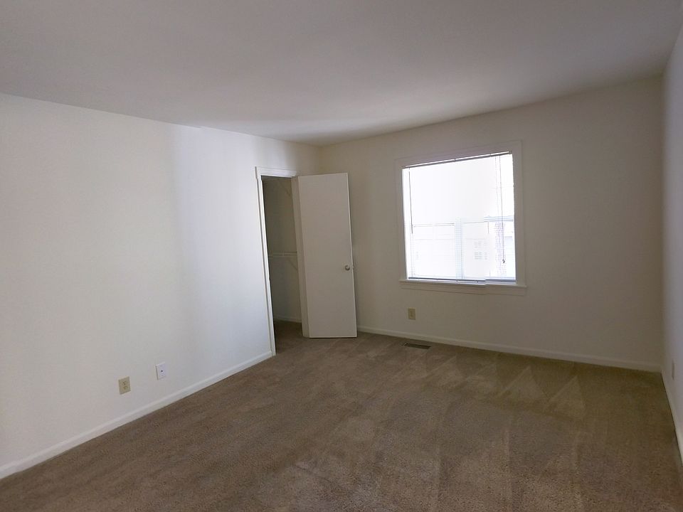1st image of 5648 Via Romano Dr APT C