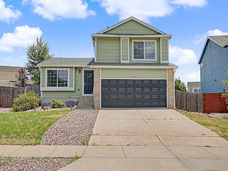 6991 Prairie Wind Dr — Photo 2