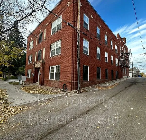 310 5th St N #34 — Photo 3