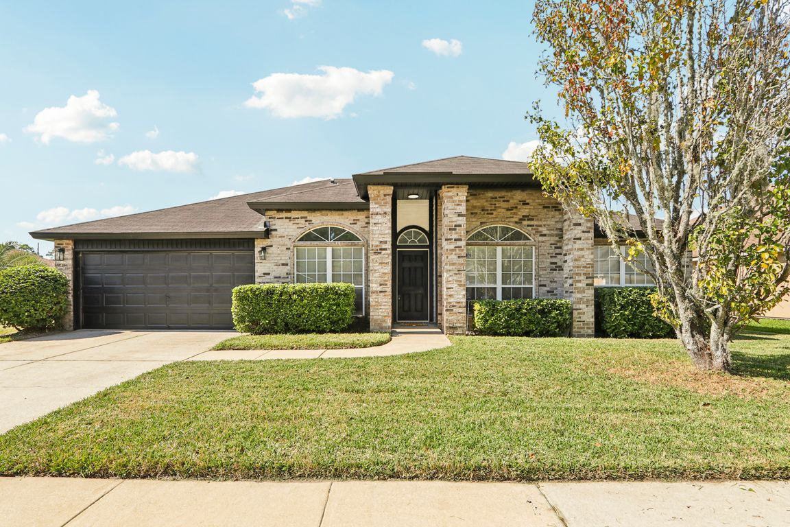 Juliet Leia Cir-S2210-001.jpg