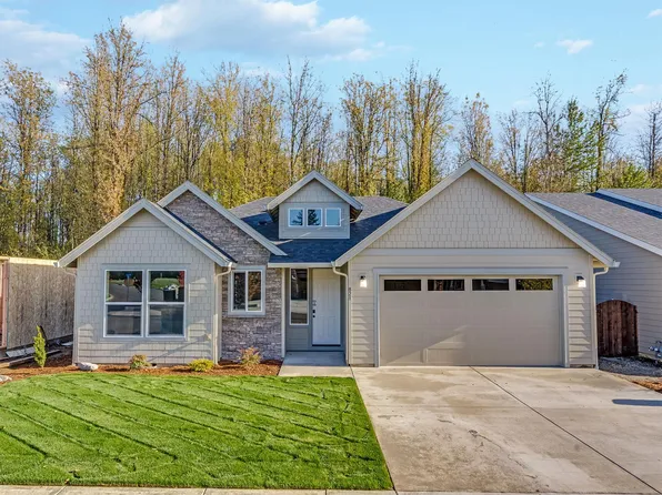 821 NW 28th St, Battle Ground, WA 98604