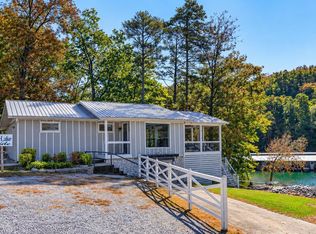 758 Indian River Boat Dock Rd, Jacksboro, TN 37757